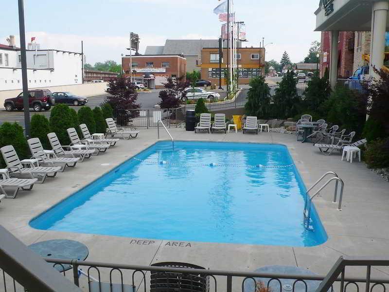 Plaza By Fairbridge Hotel Niagara Falls